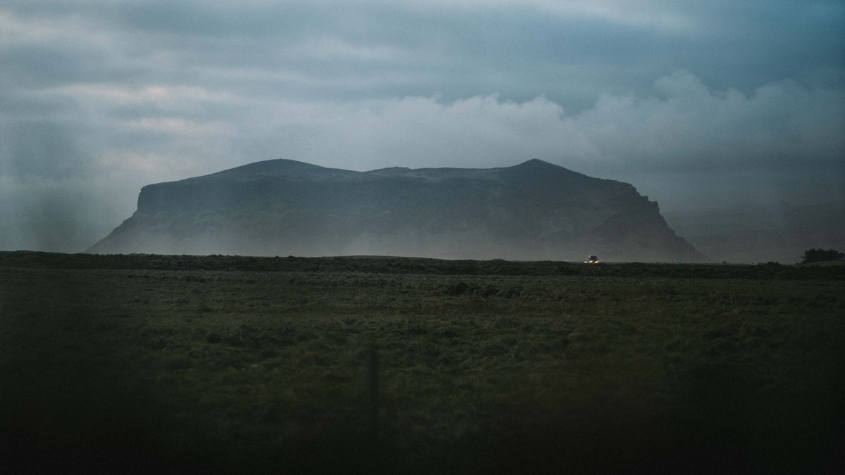 LAND ROVER — Iceland Travel Film