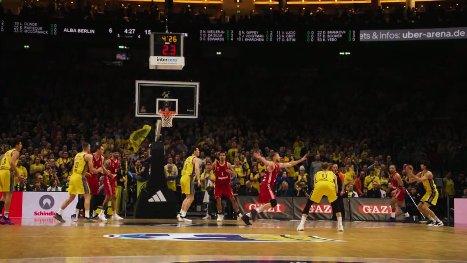 ALBA BERLIN × FC BAYERN still 3