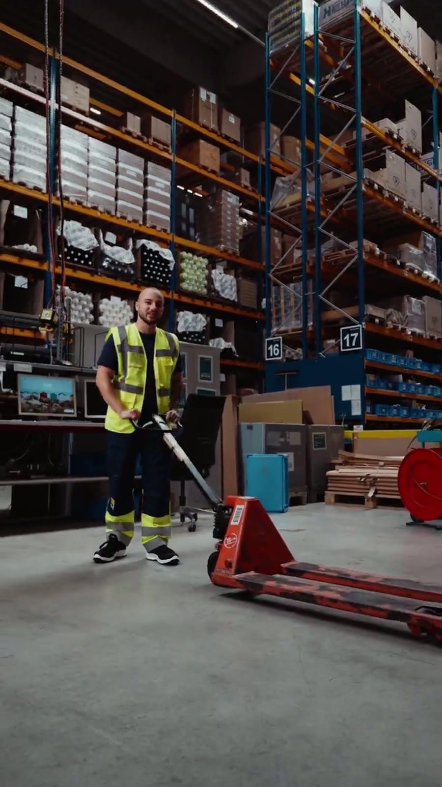 DB SCHENKER × JOBFLOW still 2