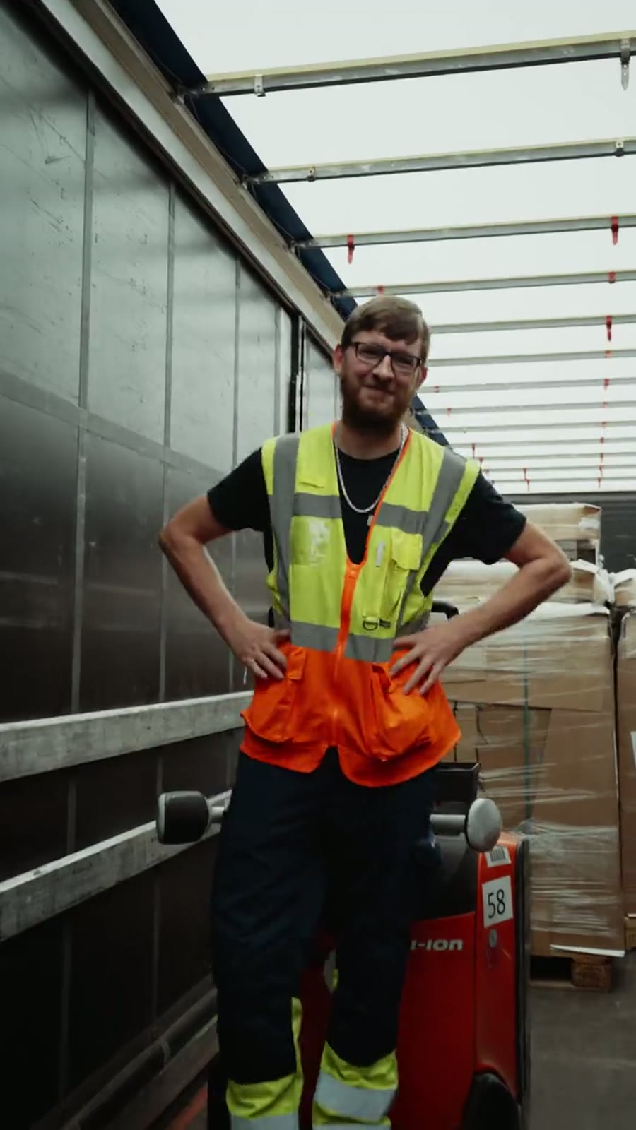 DB SCHENKER × JOBFLOW still 4