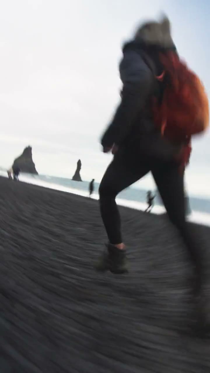 DEUTER still 4