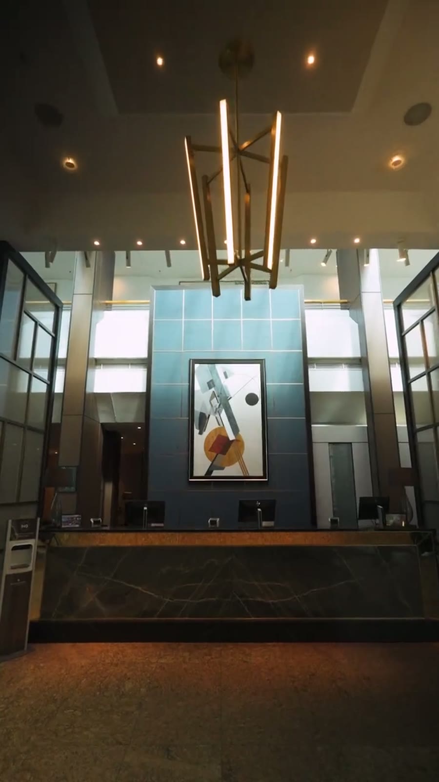 INTERCONTINENTAL BERLIN still 2